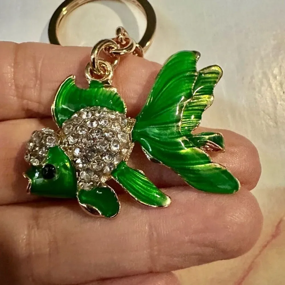 Green rhinestone fish keychain